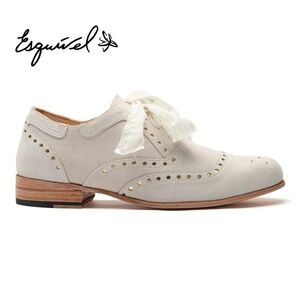 Women's Cream Flats